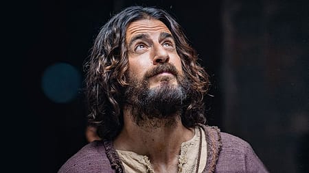 Um coração segundo a vontade de Deus Jonathan Roumie interpretando Jesus, em The Chosen (Divulgação)