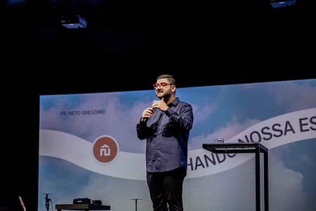 Alinhando Nossa Espiritualidade a Cristo Neto Gregório ministrando na Igreja das Nações (Nações Mídias)